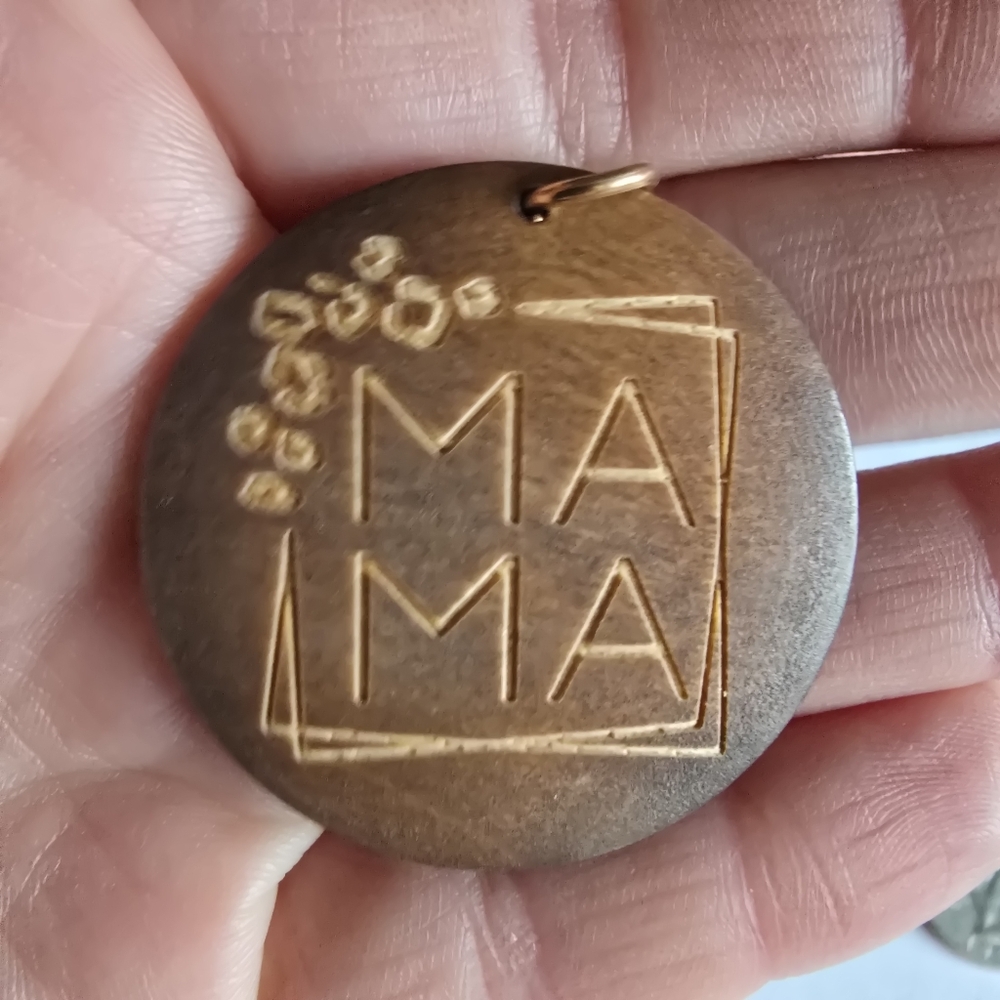 Mama pendant brown wood Ma Ma mom mommy mother - Picture 4 of 7